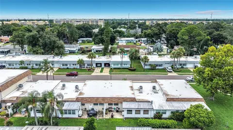View/Area - 602 Mindy Dr, Largo, FL 33771 photo 3 of 8