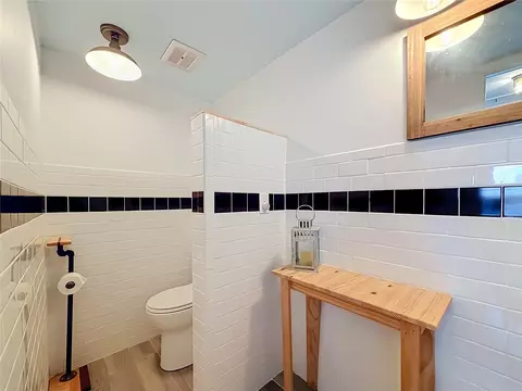 Bath - 602 Mindy Dr, Largo, FL 33771 photo 1 of 6