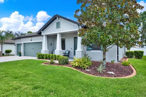 Exterior - 652 Tierra Dr, Spring Hill, FL 34609 photo 8 of 11