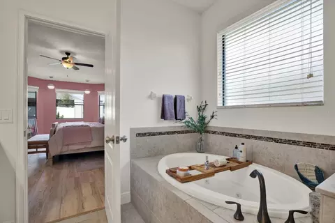 Bath - 652 Tierra Dr, Spring Hill, FL 34609 photo 1 of 5