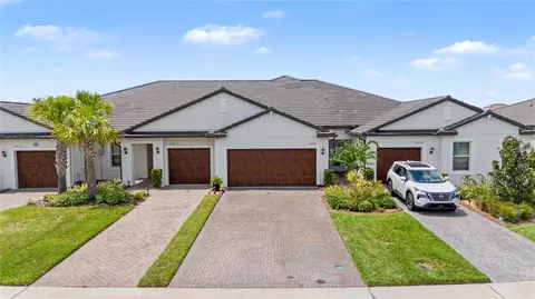 Exterior - 10228 Echo Dock Loop, San Antonio, FL 33576 photo 6 of 22
