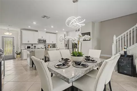 Dining - 10228 Echo Dock Loop, San Antonio, FL 33576 photo 1 of 6