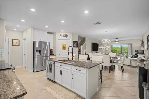 Kitchen - 10228 Echo Dock Loop, San Antonio, FL 33576 photo 1 of 6