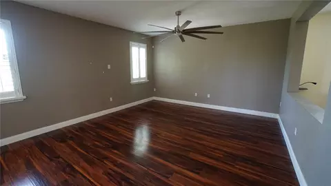 Living - 222 Star Shell Dr, Apollo Beach, FL 33572 photo 2 of 4