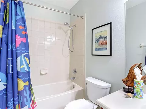 Bath - 12820 Solola Way, New Port Richey, FL 34655 photo 8 of 13