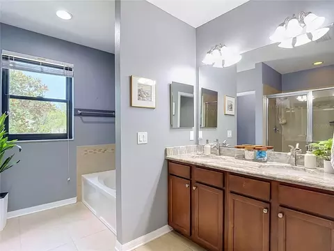 Bath - 12820 Solola Way, New Port Richey, FL 34655 photo 9 of 13