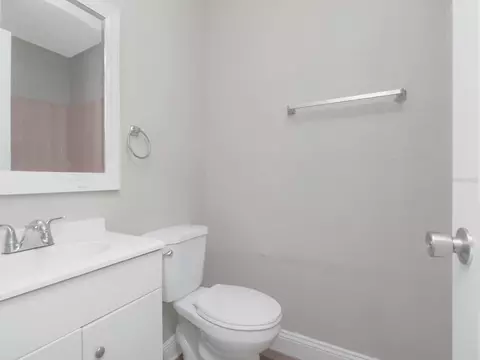 Bath - 1209 62nd Ave E, Bradenton, FL 34203 photo 1 of 11