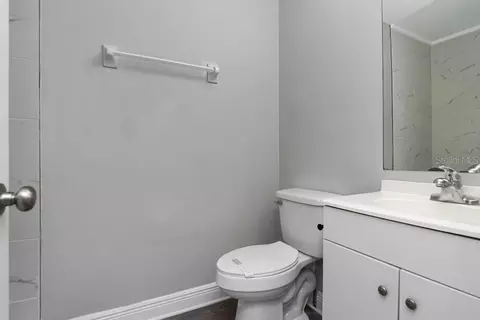 Bath - 1209 62nd Ave E, Bradenton, FL 34203 photo 7 of 11