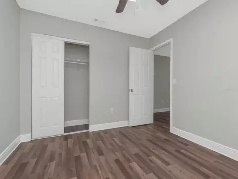 Bedroom - 1209 62nd Ave E, Bradenton, FL 34203 photo 6 of 15