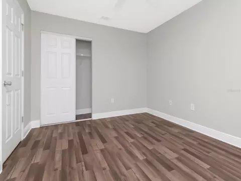 Bedroom - 1209 62nd Ave E, Bradenton, FL 34203 photo 8 of 15