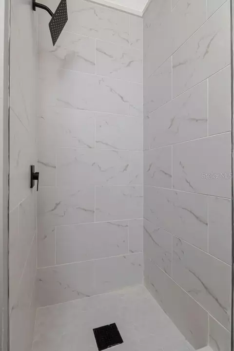 Bath - 1209 62nd Ave E, Bradenton, FL 34203 photo 8 of 11