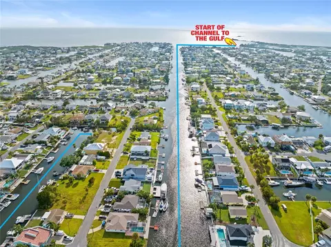 4342 Tahiti Dr, Hernando Beach, FL 34607 photo 9