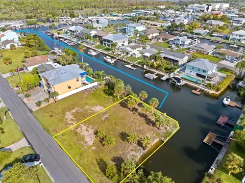 4342 Tahiti Dr, Hernando Beach, FL 34607 photo 6