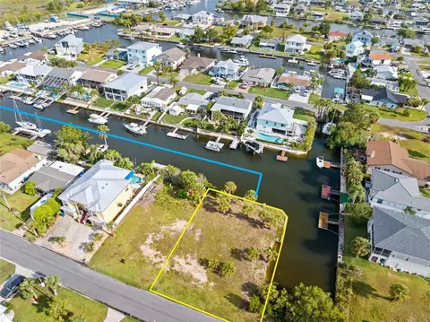 4342 Tahiti Dr, Hernando Beach, FL 34607 photo 5