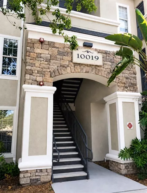 10019 Courtney Palms Blvd #103, Tampa, FL 33619