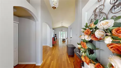 Entry Way - 13429 Fladgate Mark Dr, Riverview, FL 33579 photo 2 of 3