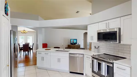 Kitchen - 13429 Fladgate Mark Dr, Riverview, FL 33579 photo 2 of 2