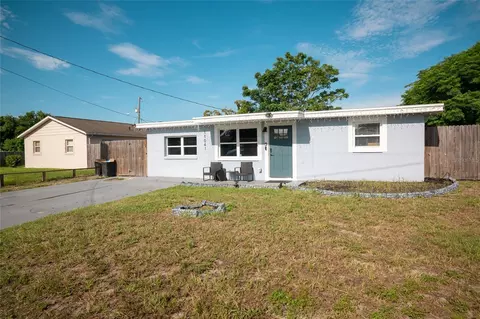 11041 Taft Dr, Port Richey, FL 34668