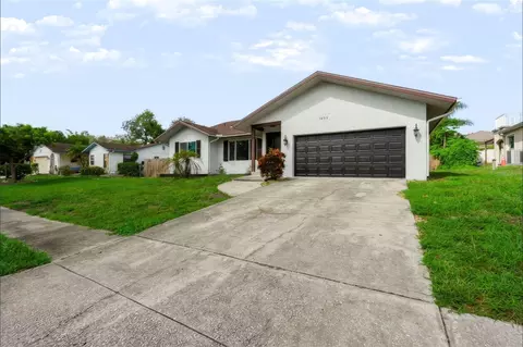 1035 Anclote Dr, Tarpon Springs, FL 34689