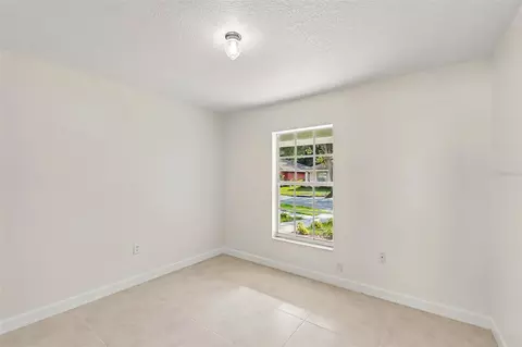 Bedroom - 10324 Summerview Cir, Riverview, FL 33578 photo 3 of 12