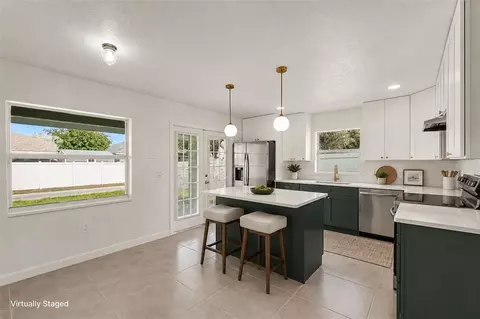 Kitchen - 10324 Summerview Cir, Riverview, FL 33578 photo 5 of 5