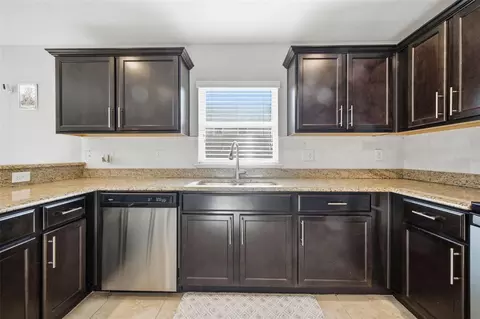 Kitchen - 9649 Tocobaga Pl, Riverview, FL 33578 photo 3 of 4
