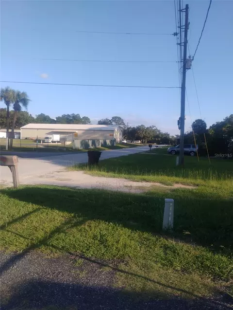587 Marshburn Dr, Bronson, FL 32621 photo 10