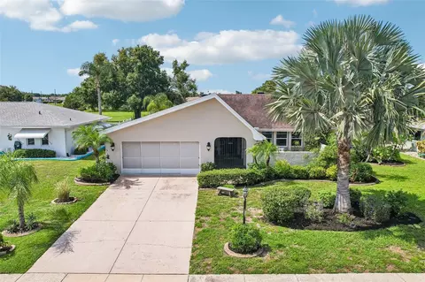 620 Allegheny Dr, Sun City Center, FL 33573