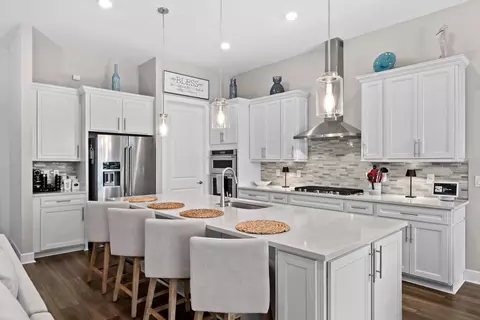 Kitchen - 8749 Ocean Tides Cv, Parrish, FL 34219 photo 2 of 5
