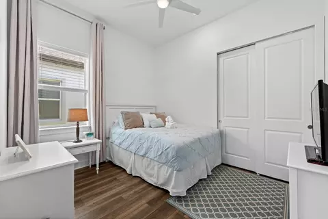Bedroom - 8749 Ocean Tides Cv, Parrish, FL 34219 photo 3 of 3
