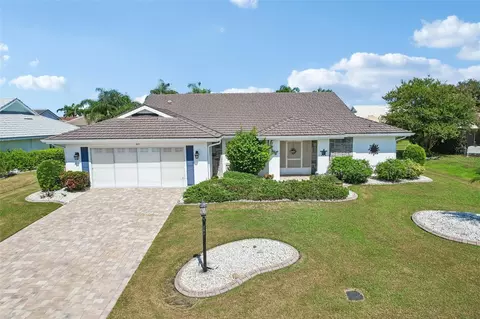 1913 Wolf Laurel Dr, Sun City Center, FL 33573