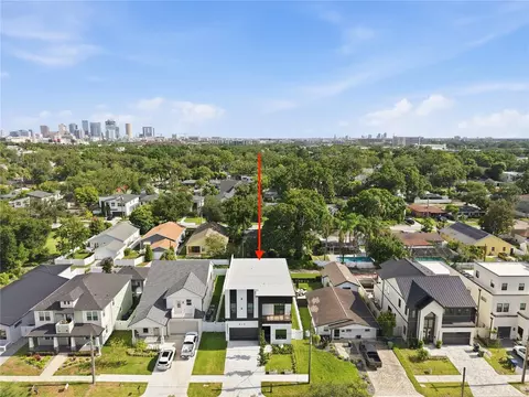 810 W Braddock St, Tampa, FL 33603