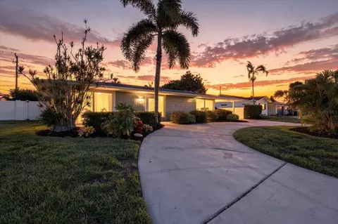 5188 40th St S, Saint Petersburg, FL 33711