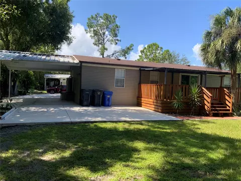 Exterior - 10406 Brussels Dr, Riverview, FL 33578 photo 3 of 6