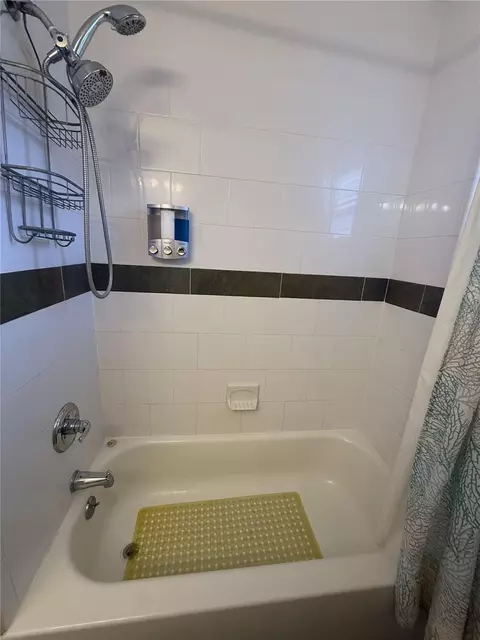 Bath - 2398 Nolan Dr, Largo, FL 33770 photo 5 of 5
