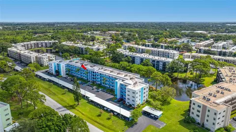 5970 80th St N #409, Saint Petersburg, FL 33709