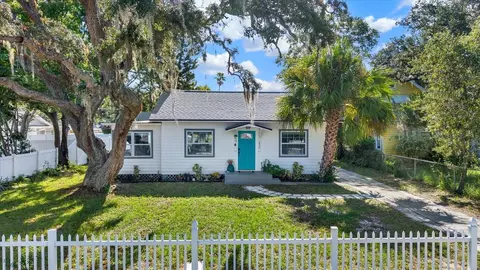 1945 Overbrook Ave, Clearwater, FL 33755