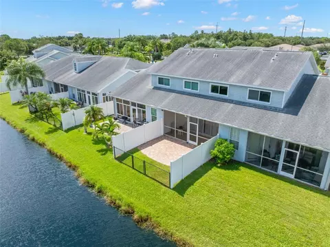 216 Hemingway Dr, Oldsmar, FL 34677