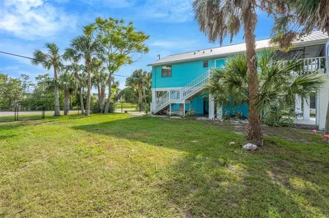 Exterior - 4035 Eagle Nest Dr, Hernando Beach, FL 34607 photo 6 of 10