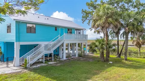 Exterior - 4035 Eagle Nest Dr, Hernando Beach, FL 34607 photo 7 of 10