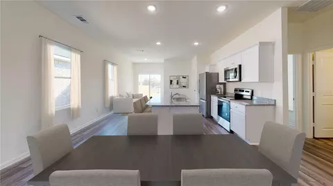 Dining - 10534 Curving Creek Loop, Parrish, FL 34219 photo 1 of 1