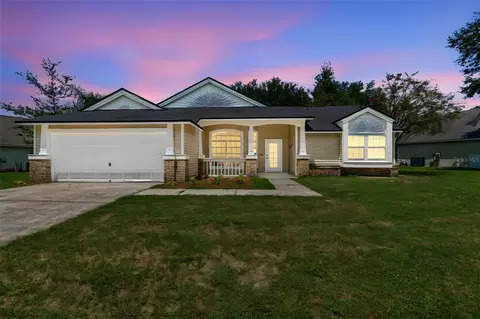 3315 Silverpond Dr, Plant City, FL 33566