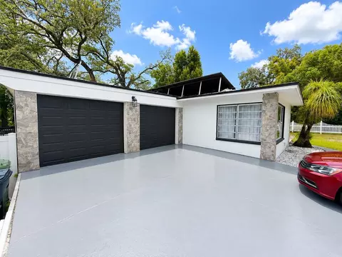 8907 El Portal Dr, Tampa, FL 33604