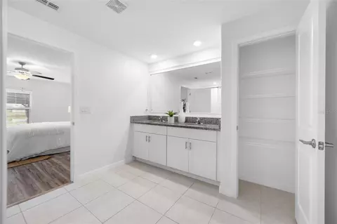 Bath - 13243 Great Plains Dr, Riverview, FL 33579 photo 3 of 5