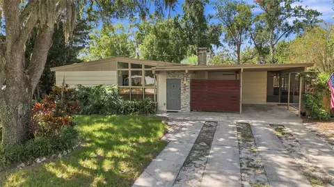 809 E River Dr, Temple Terrace, FL 33617