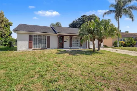 3909 Sail Dr, New Port Richey, FL 34652