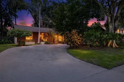 4015 Dellbrook Dr, Tampa, FL 33624
