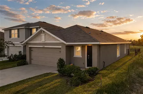 35397 Spruce Knob Ct, Dade City, FL 33525