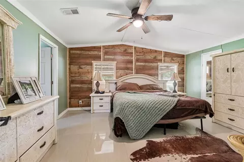 Bedroom - 18020 Rigsby Rd, Spring Hill, FL 34610 photo 1 of 2