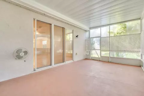 Exterior - 6105 Gannetside Pl, Lithia, FL 33547 photo 3 of 8